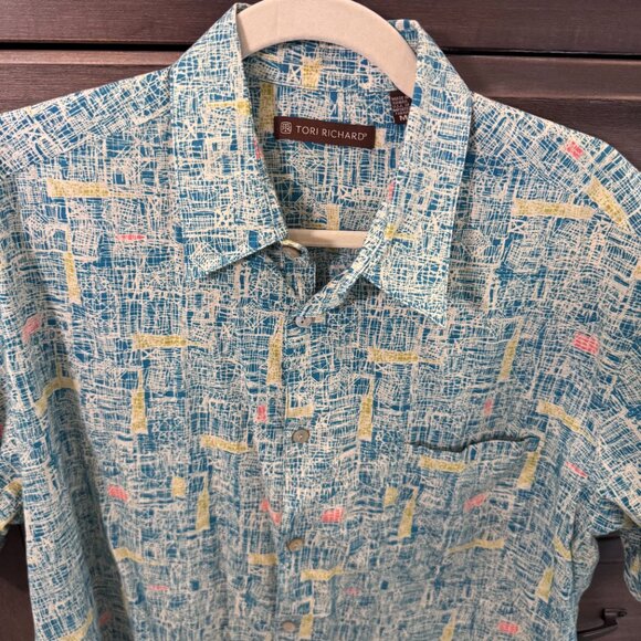 Tori Richard Tropical Shirt Men’s M Made in Hawaii Blue Abstract Resort Camp - Picture 1 of 7